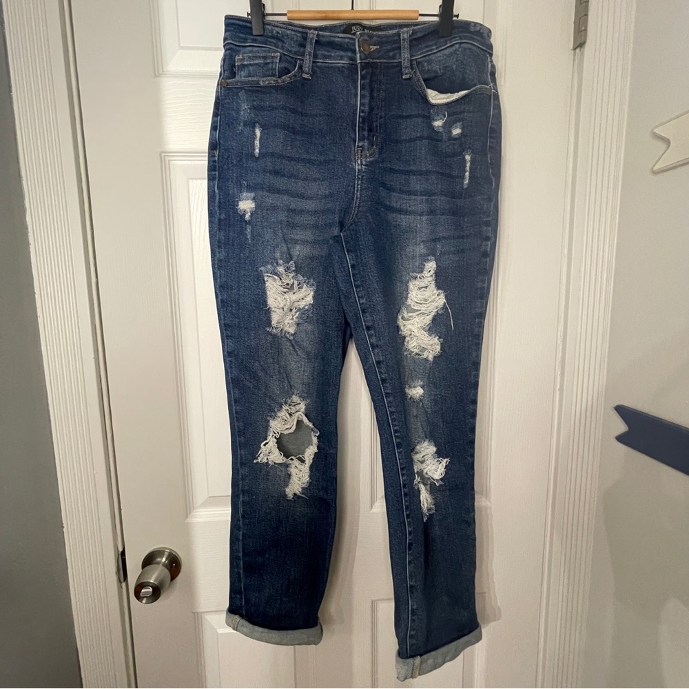 Judy Blue High Rise Distressed Boyfriend Straight Jeans 9/29 Cuffed Denim - Picture 1 of 4